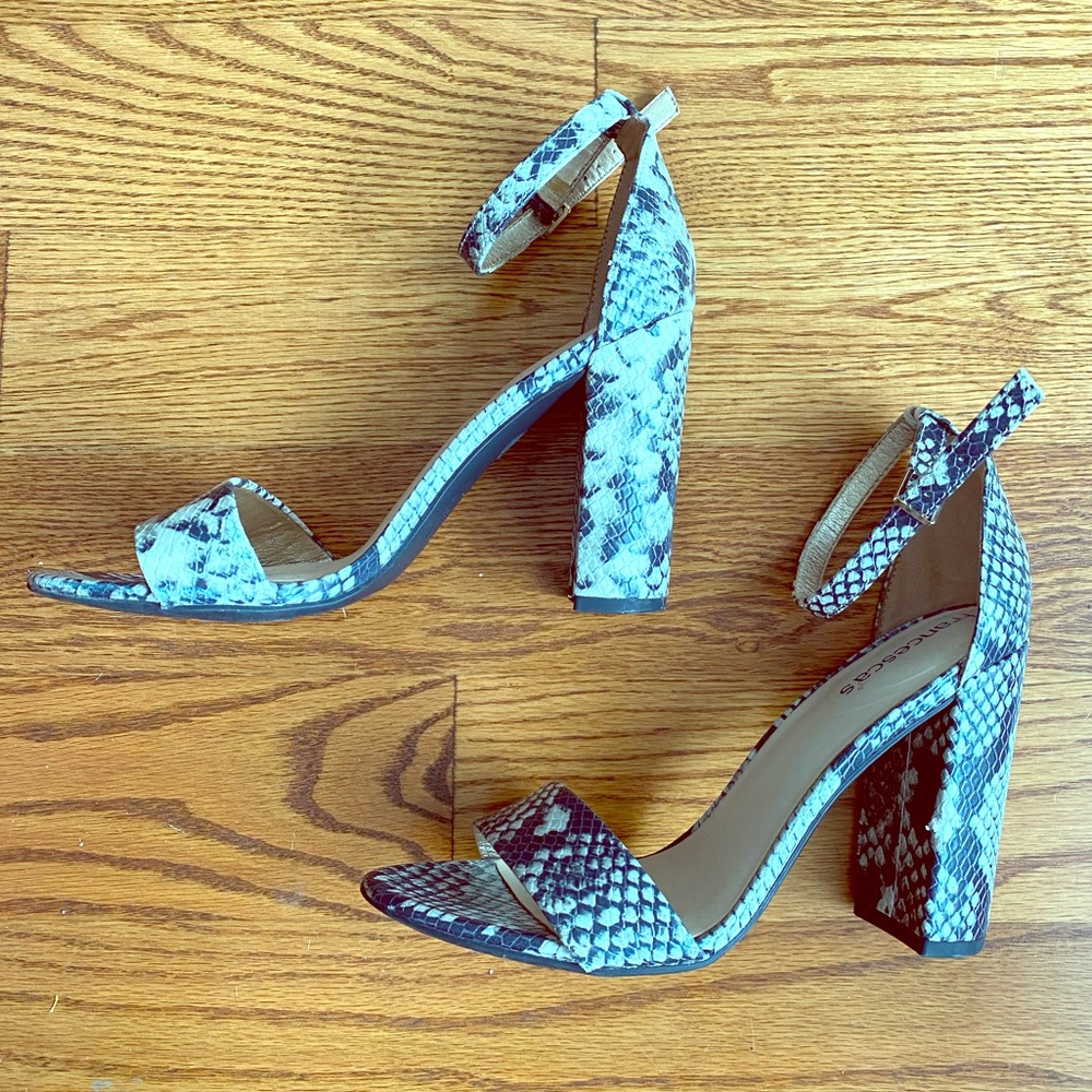 Snake print heels!